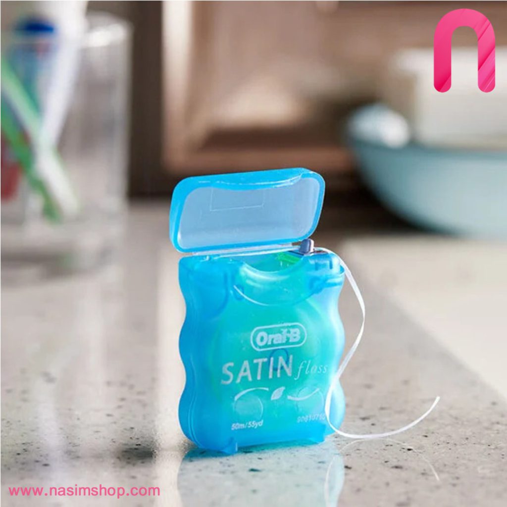 نخ دندان اورال بی مدل satin floss